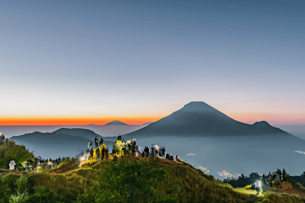 Bukit Sikunir Daya Tarik: Bukan Cuma Sunrise
