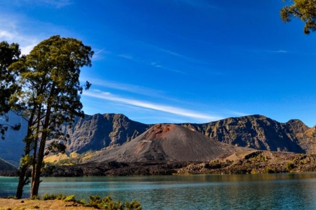 Misteri dan Mitos Danau Segara Anak