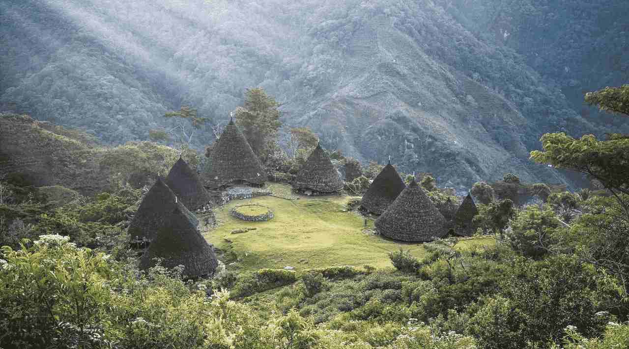 Traveling ke Wae Rebo, Desa Tenang yang Bikin Hati Adem