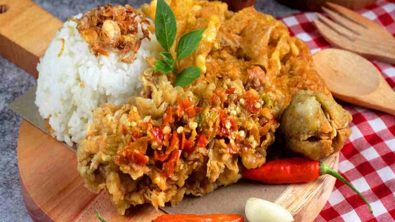 Ayam Geprek Kuliner Pedas Kekinian