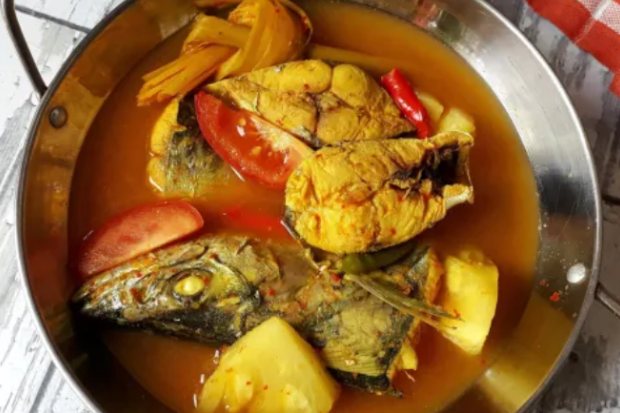Cara Membuat Lempah Kuning Ikan Tenggiri