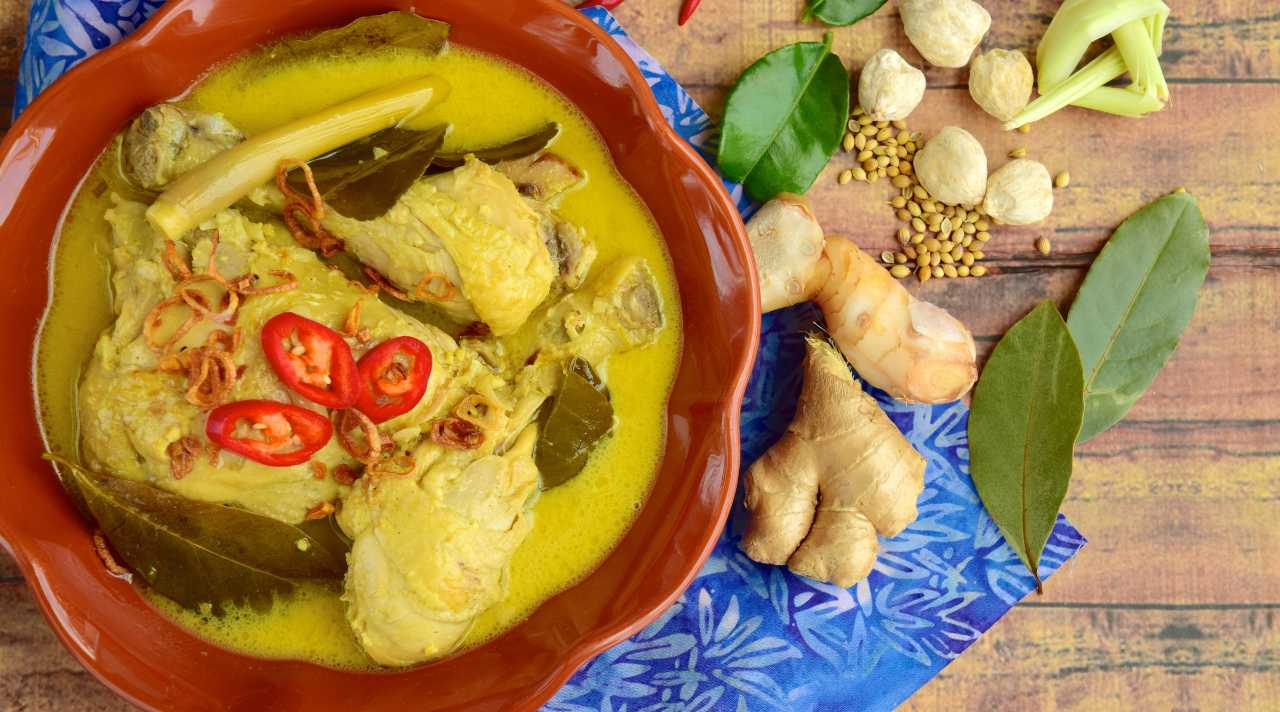 Opor Ayam Hidangan Lezat yang Selalu Dirindukan