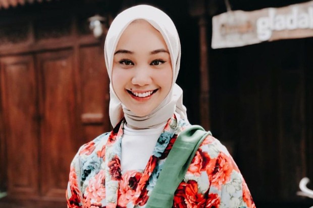 Biodata Lengkap Vina Muliana