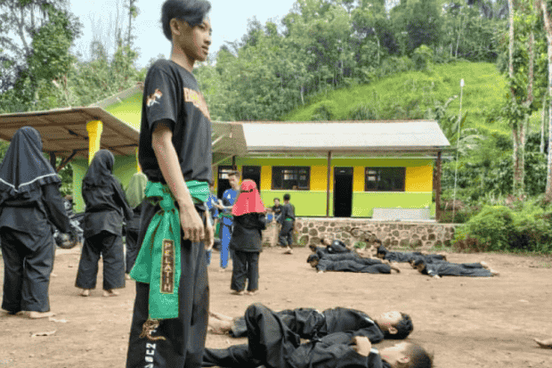 Pencak Silat dan Pendidikan Mental