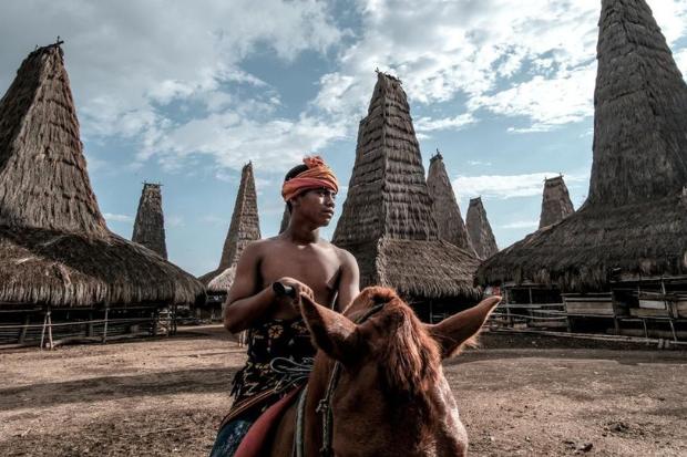 Tradisi dan Budaya Desa Ratenggaro