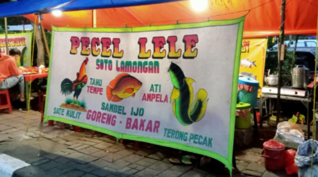 Warung Pecel Lele Favorit Kuliner Malam