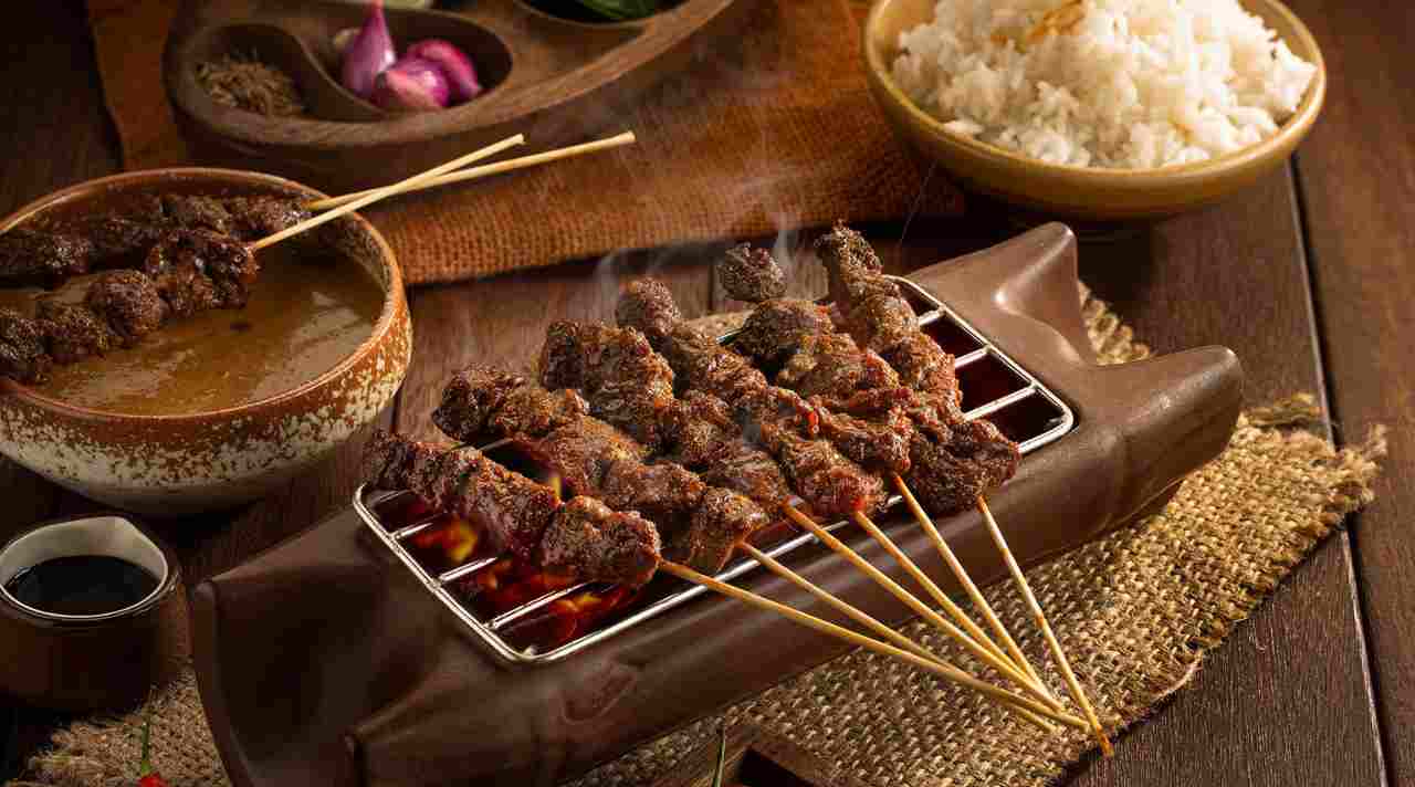 Sate Kerbau Khas Kudus, Kuliner Tradisional yang Melegenda
