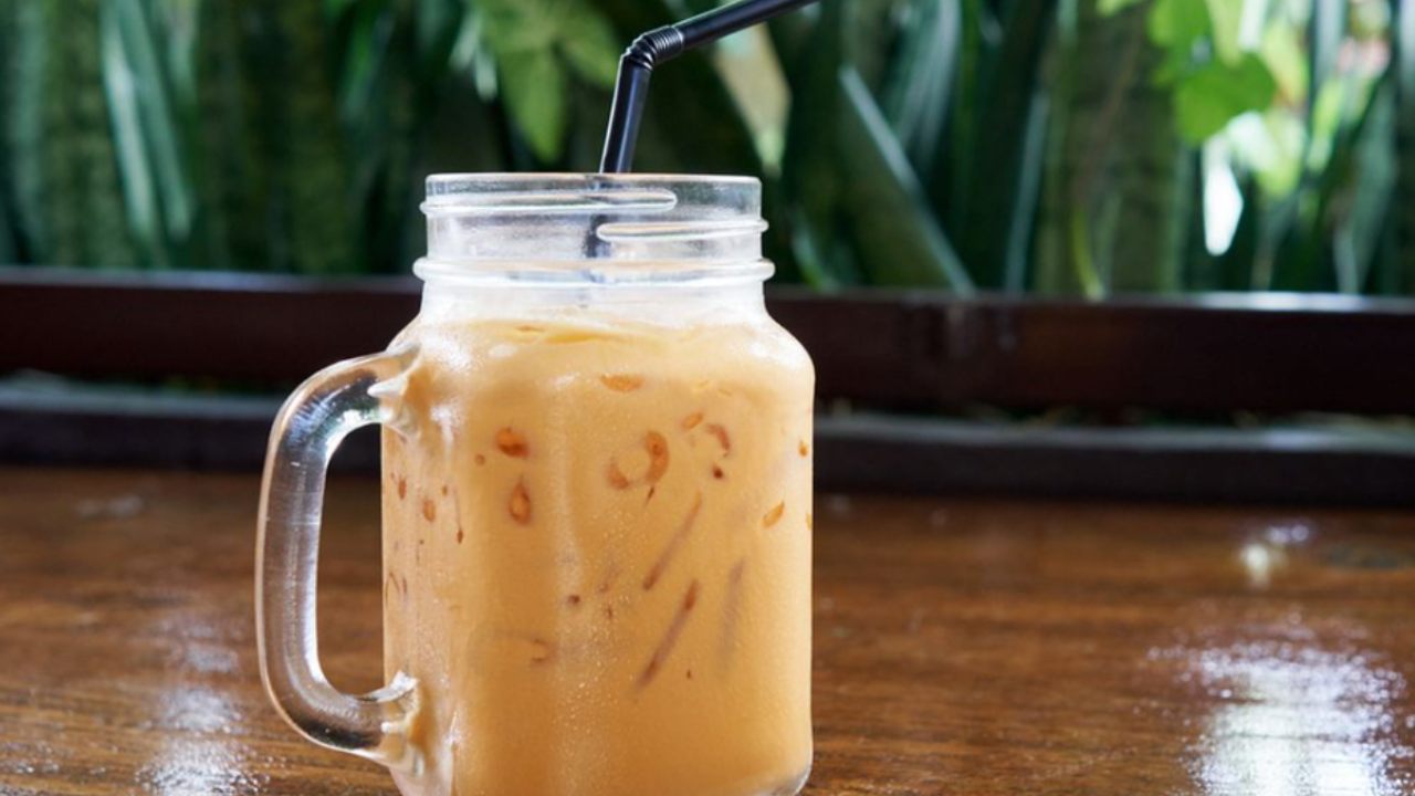 Bisnis Es Teh Tarik Rasa Nostalgia yang Tetap Relevan