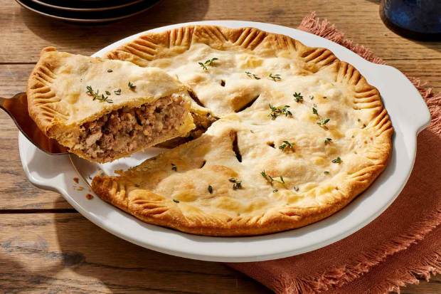 Ciri khas meat pie Australia