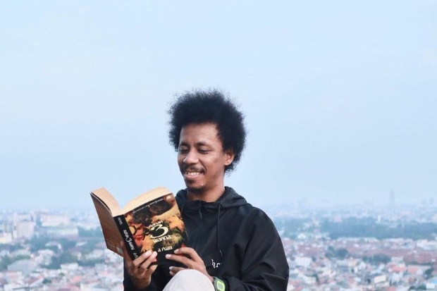 Raim Laode sebagai musisi dan komedian yang menginspirasi