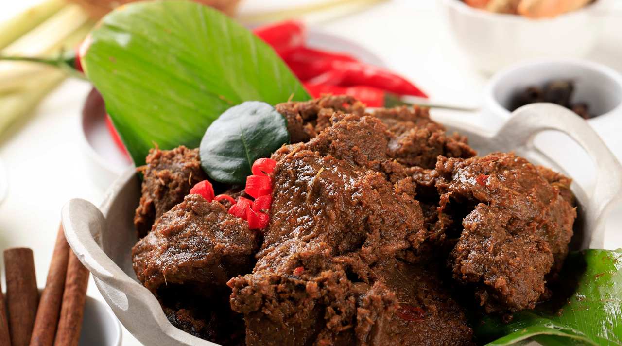 Rendang Masakan Nusantara yang Selalu Bikin Kangen