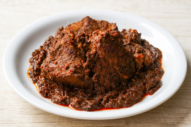 Rendang Padang dan Ciri Khas Rempahnya