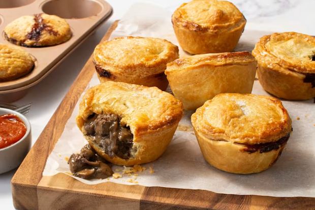 Sejarah meat pie Australia