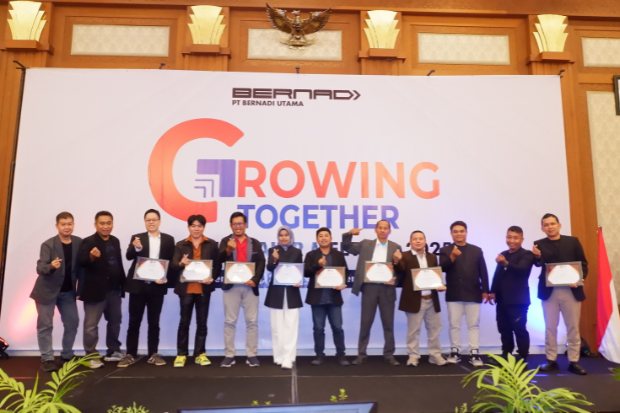 Penghargaan PT Air Hangat Indonesia untuk Target Achievement Electric Water Heater 2025 Brand Elterra