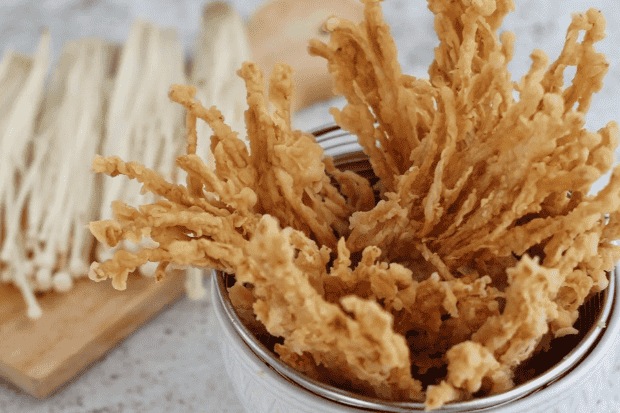 Camilan Jamur Enoki Kekinian yang Fleksibel