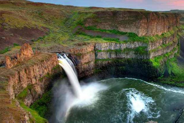 Daya tarik Palouse Falls Amerika Serikat 