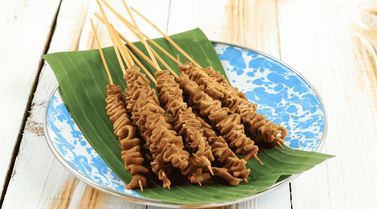Sate Usus Kuliner Merakyat dengan Rasa yang Selalu Dirindukan