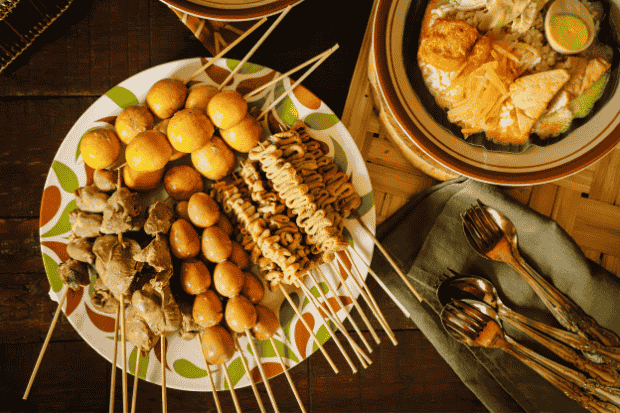 Sate Usus dalam Budaya Jajanan Tradisional