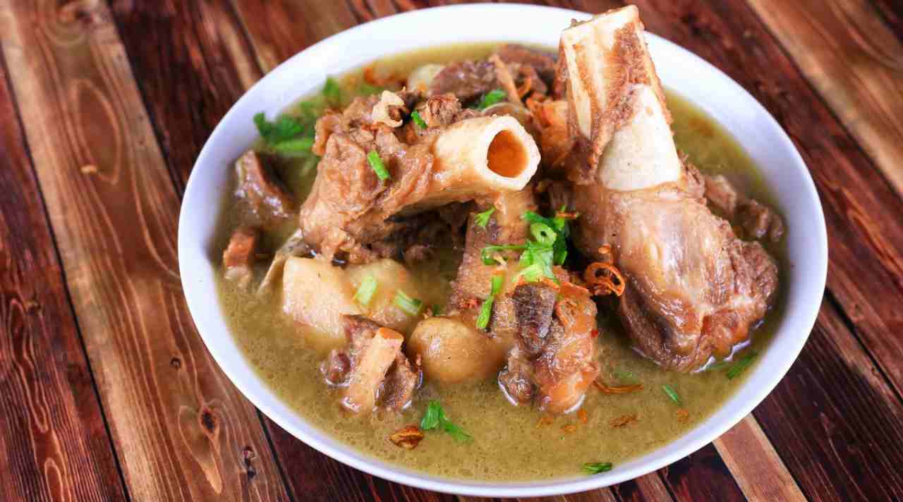Sup Tunjang Nusantara yang Gurih, Kaya Rasa, dan Selalu Bikin Rindu Masakan Tradisional