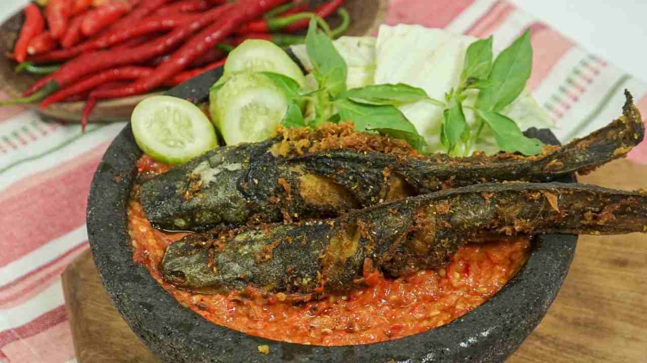 Pecel Lele Lamongan Kuliner Khas Jawa Timur yang Selalu Dirindukan