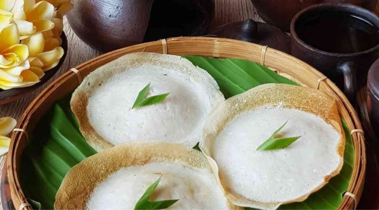 tampilan serabi solo tradisional dengan bagian tengah lembut
