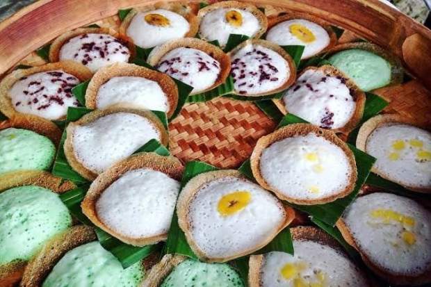 serabi solo matang dengan pinggiran tipis dan renyah